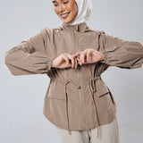 Neo Windbreaker Top in Brown