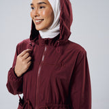 Neo Windbreaker Top in Burgundy
