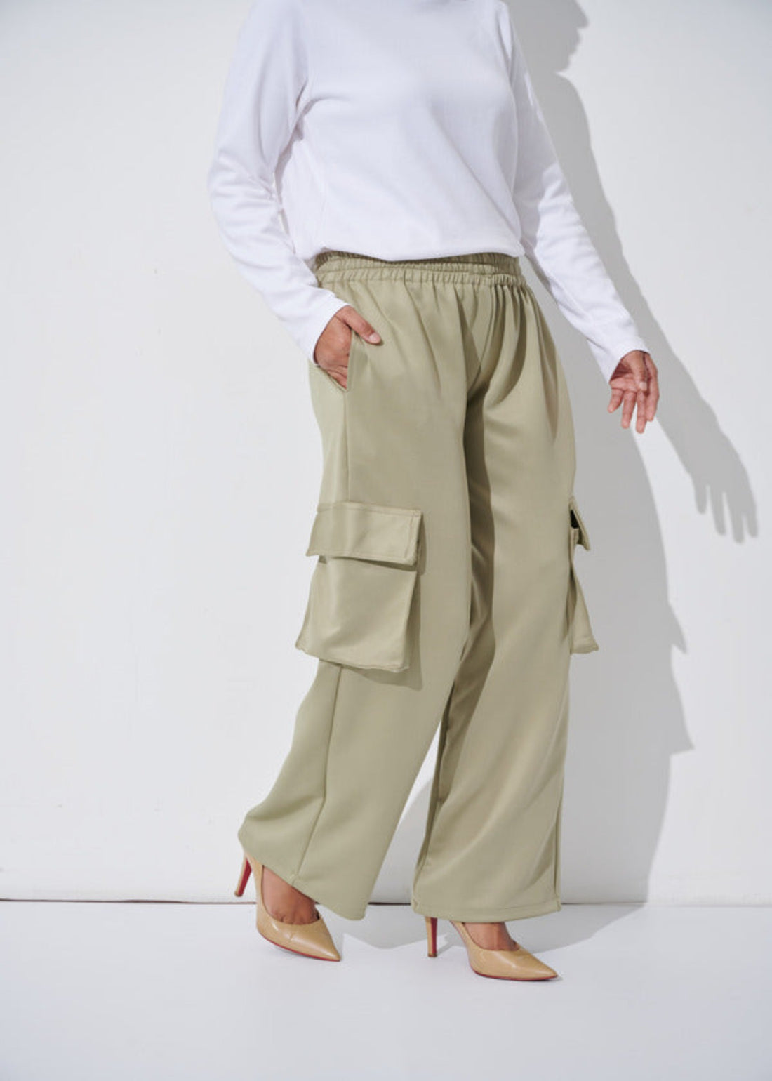 Orly Cargo Pants in Moss Green