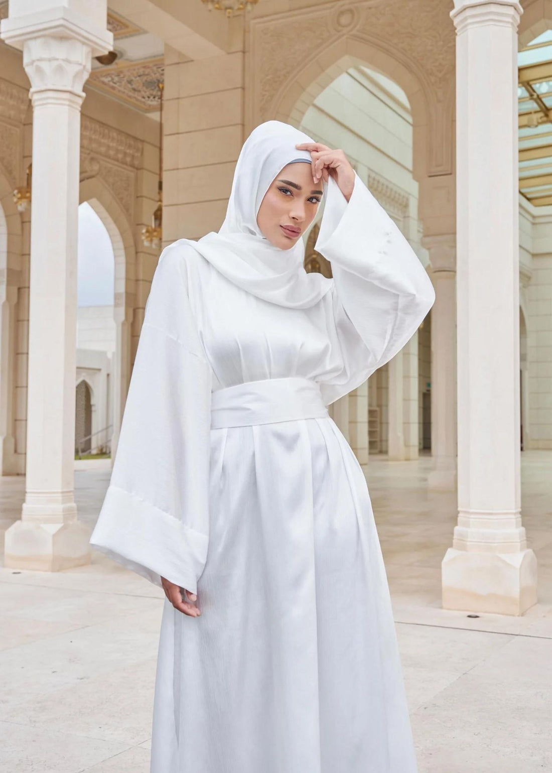 NADYA Abaya in Snow White