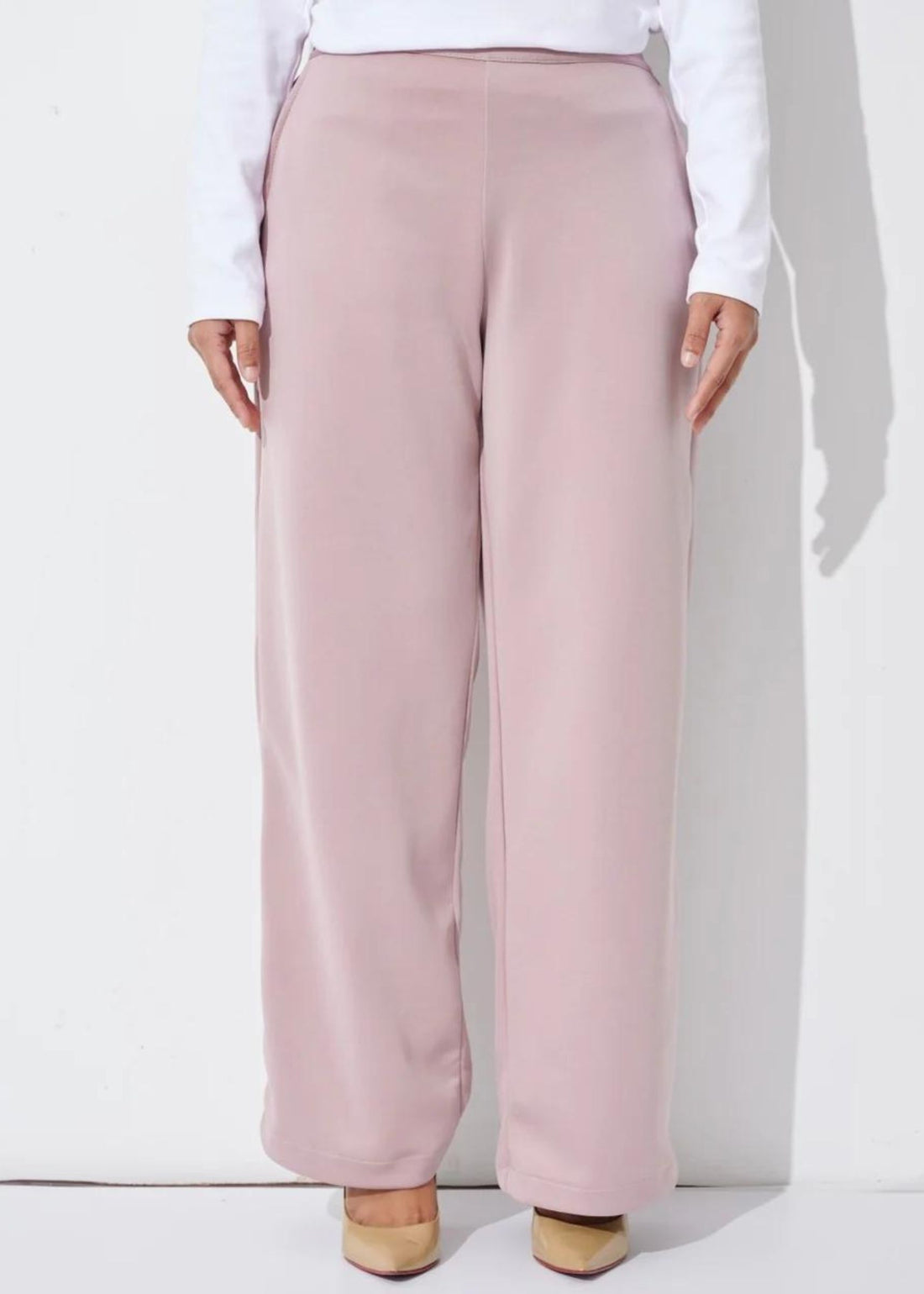 Narita Straight Cut Pants in Pale Pink