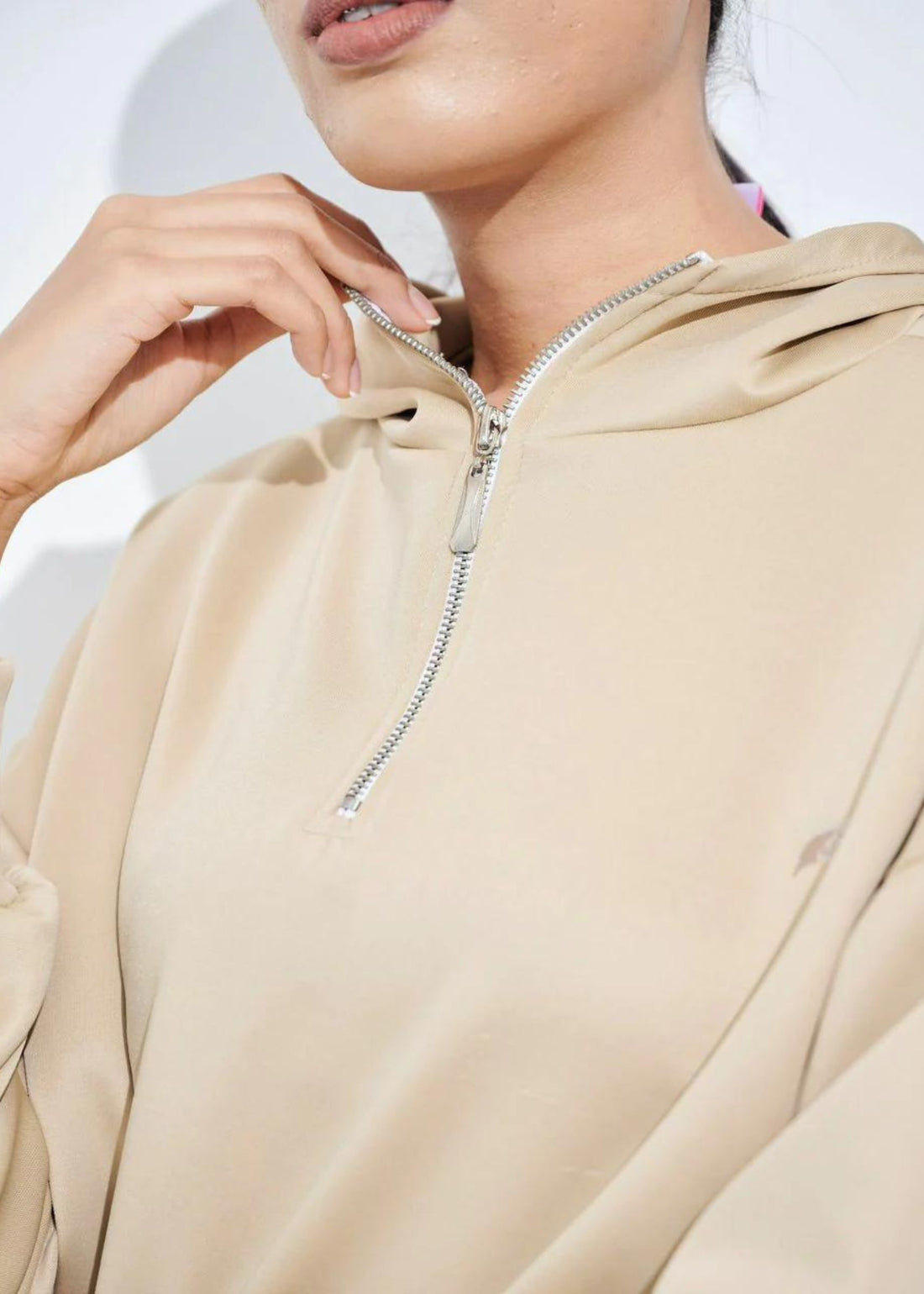 LESLIE Zip Up Hoodie in Almond Gold