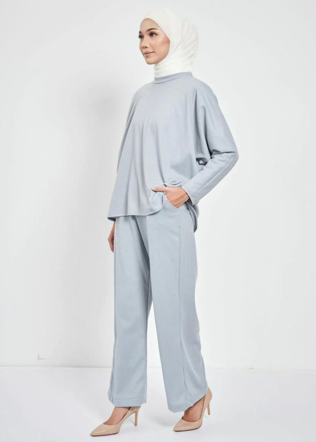 DONNA Straight Cut Pants in Baby Blue