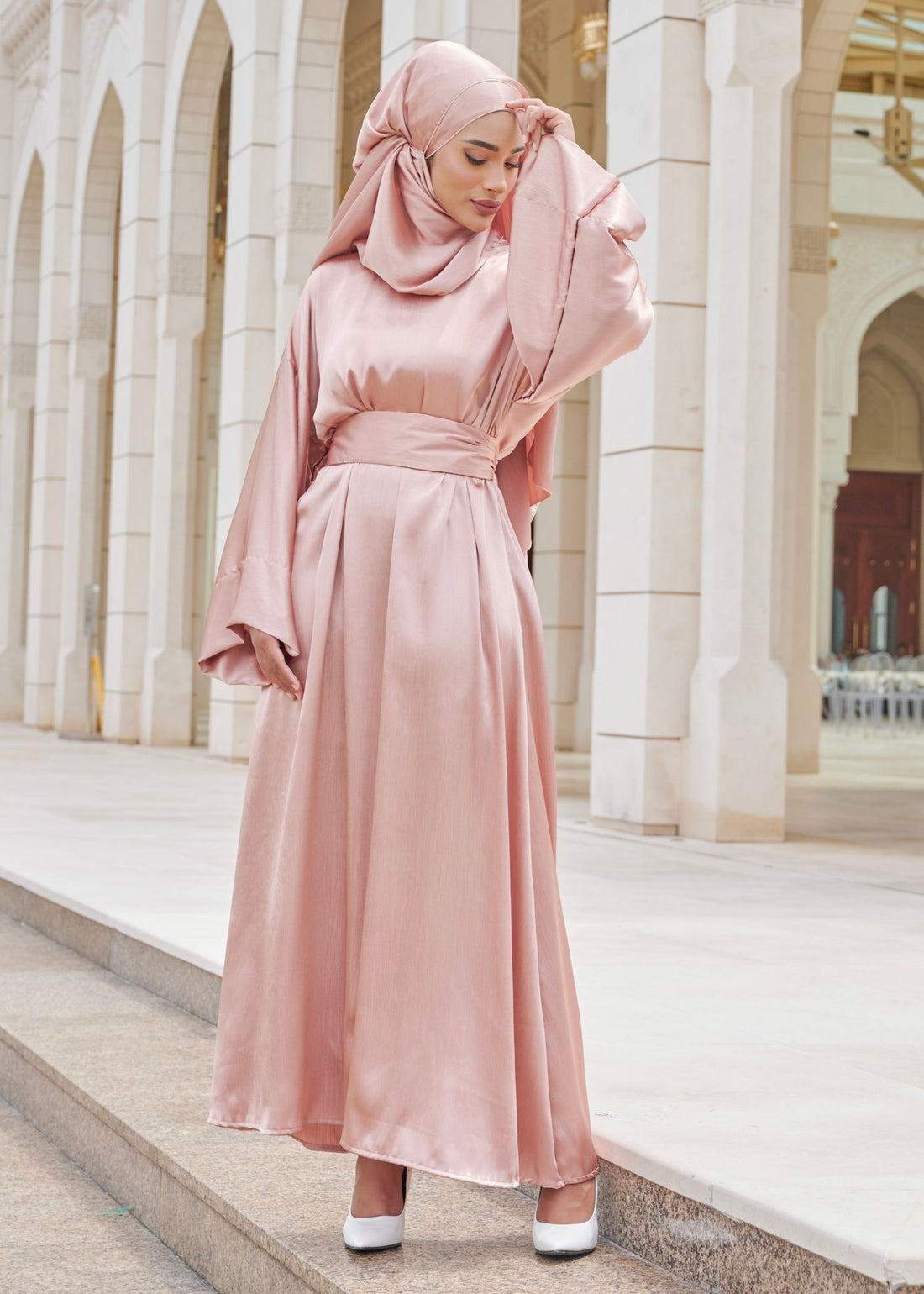 NADYA Abaya in Rosette